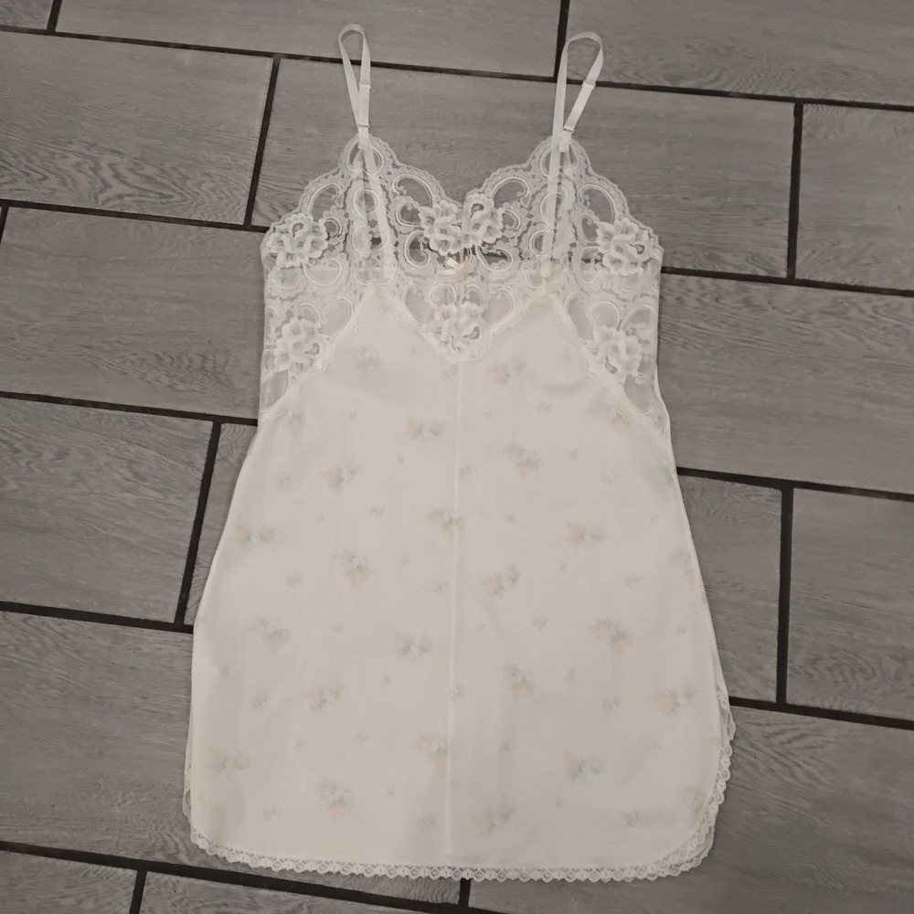 Ashley Taylor White Floral Lace Trim Chemise Nightgown Vintage Style Small